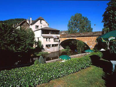Les Chemins Francis - Modern Hotel Bagnols-les-Bains Exterior foto